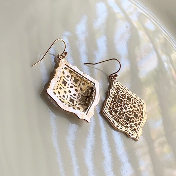 NEW Rhombus Filigree Earrings (rose gold) - Picture 4 of 7